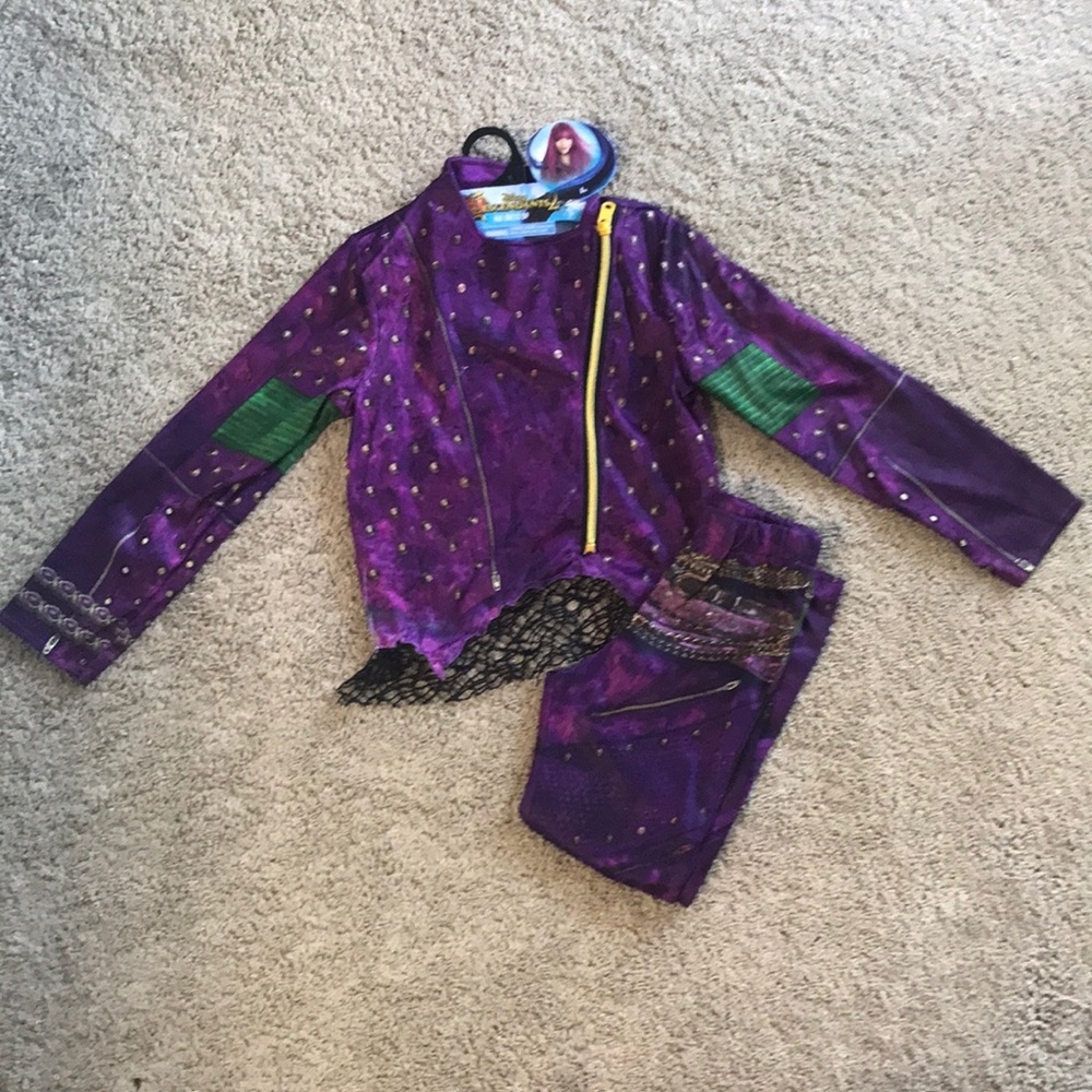 Disney Descendants costume 4-6X